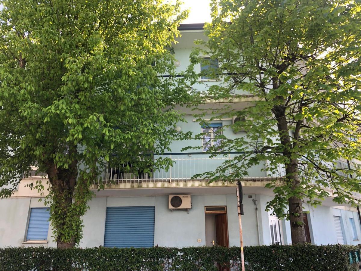 Villa Savoia Grado Bagian luar foto